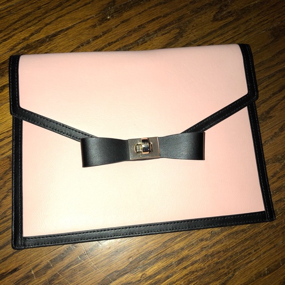 kate spade Handbags - Kate Spade Mayfair Drive Clutch